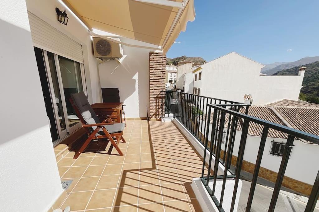 Balcon Hacia La Montana Apartment Гехар-Сиера Екстериор снимка